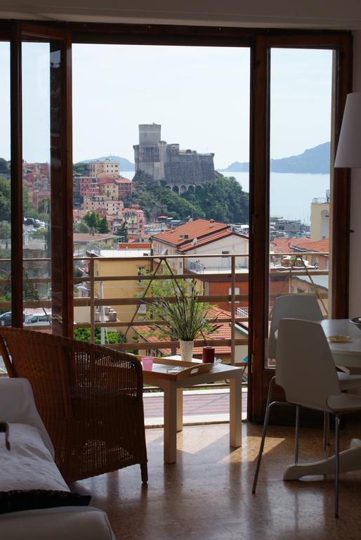 Il Terrazzo Sul Castello Apartment Lerici Luaran gambar