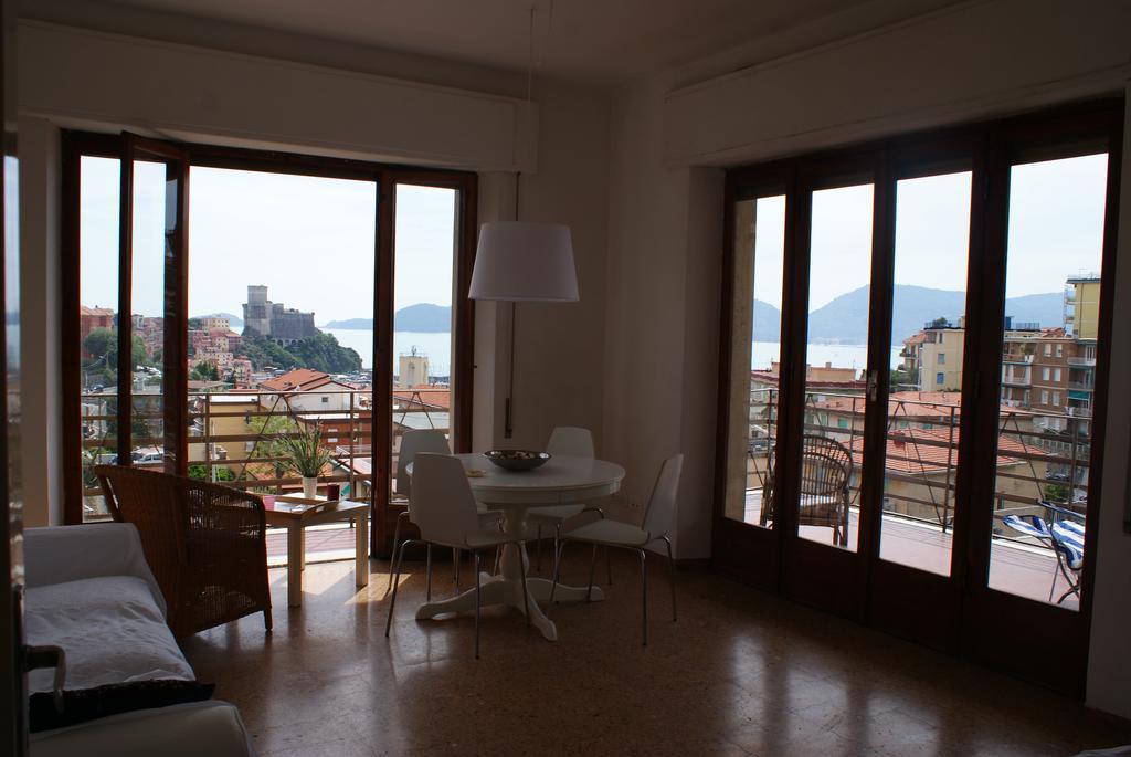 Il Terrazzo Sul Castello Apartment Lerici Luaran gambar